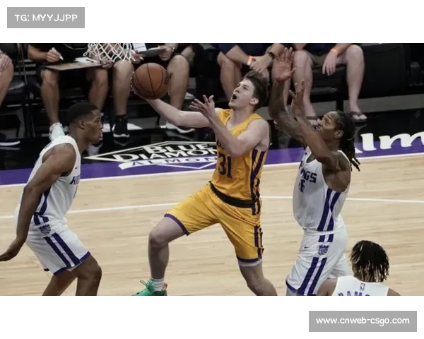 湖人里夫斯季前赛手感冰冷 15投仅3中状态低迷引发关注