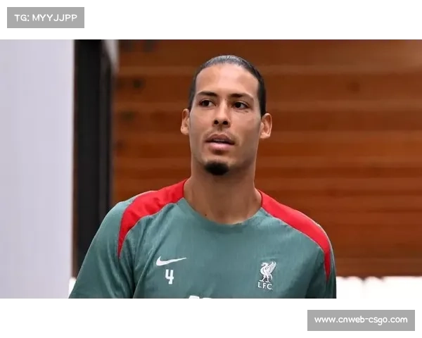 范戴克与亨利亮相英超联赛,传奇对话引关注